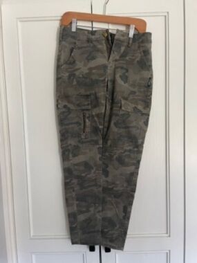 Silver Jeans Women's Camo Cargo Pants - Olive Camo